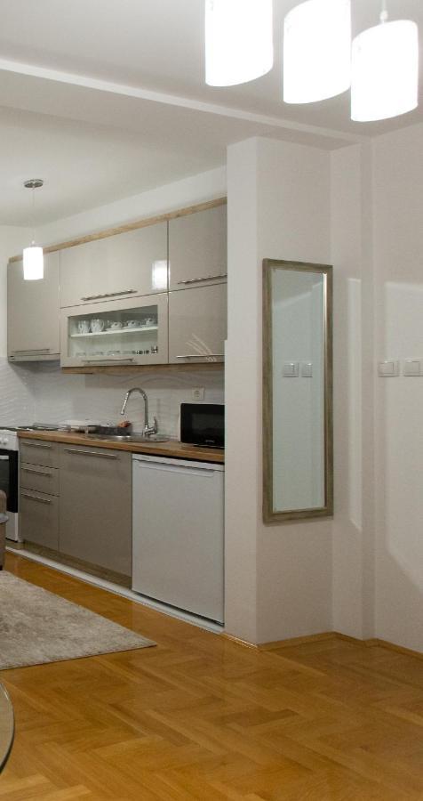 Apartman Sunset Sremska Mitrovica Dış mekan fotoğraf